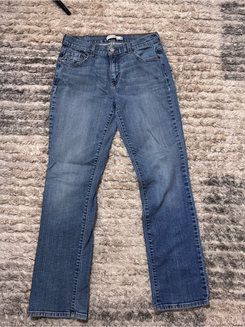 Levi's Women’s 505 Straight Leg Jeans in Medium Blue Wash
